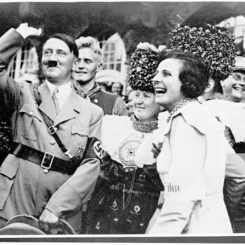 EL TRIUNFO DE LA VOLUNTAD (1935) – Leni Riefenstahl: ¿Monstruo o cordero?