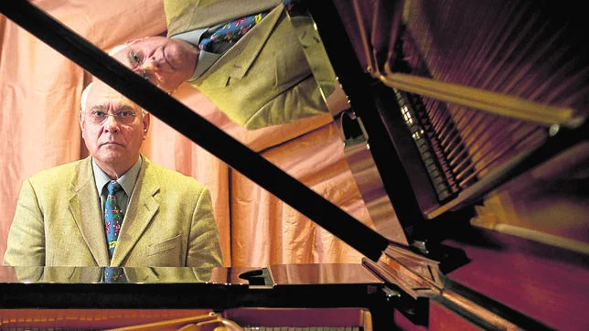 Trevor Jones biografía