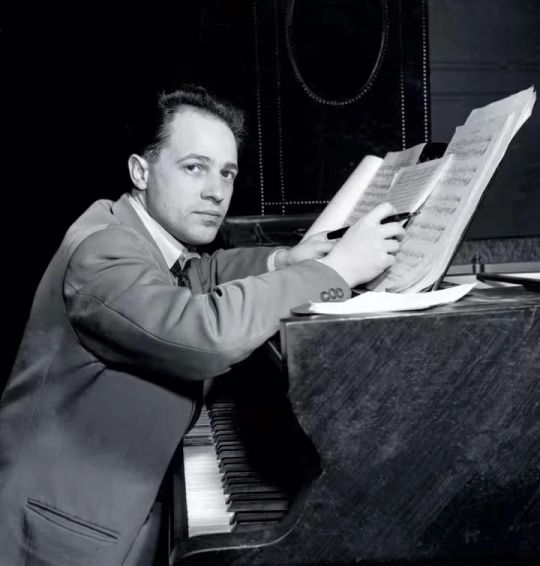 Pierre Boulez biografía