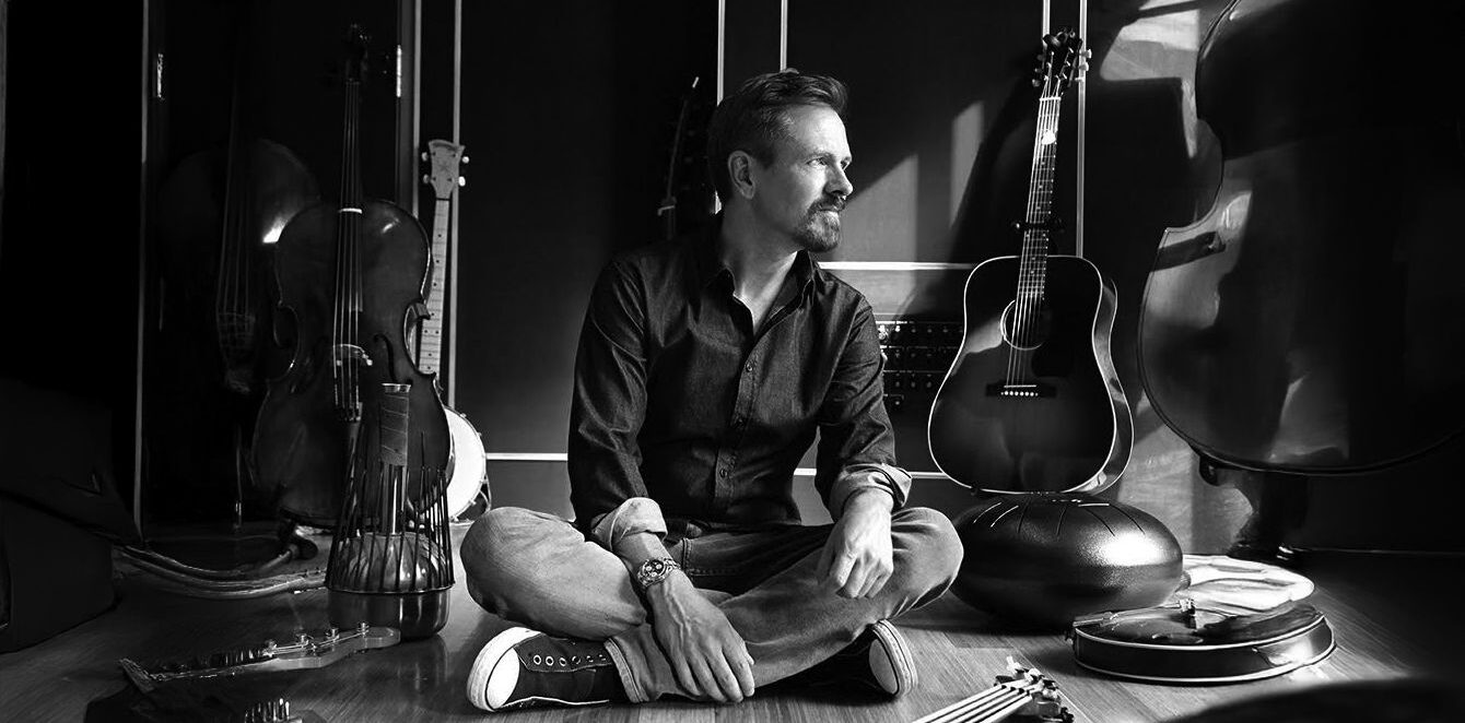 John Frizzell biografía